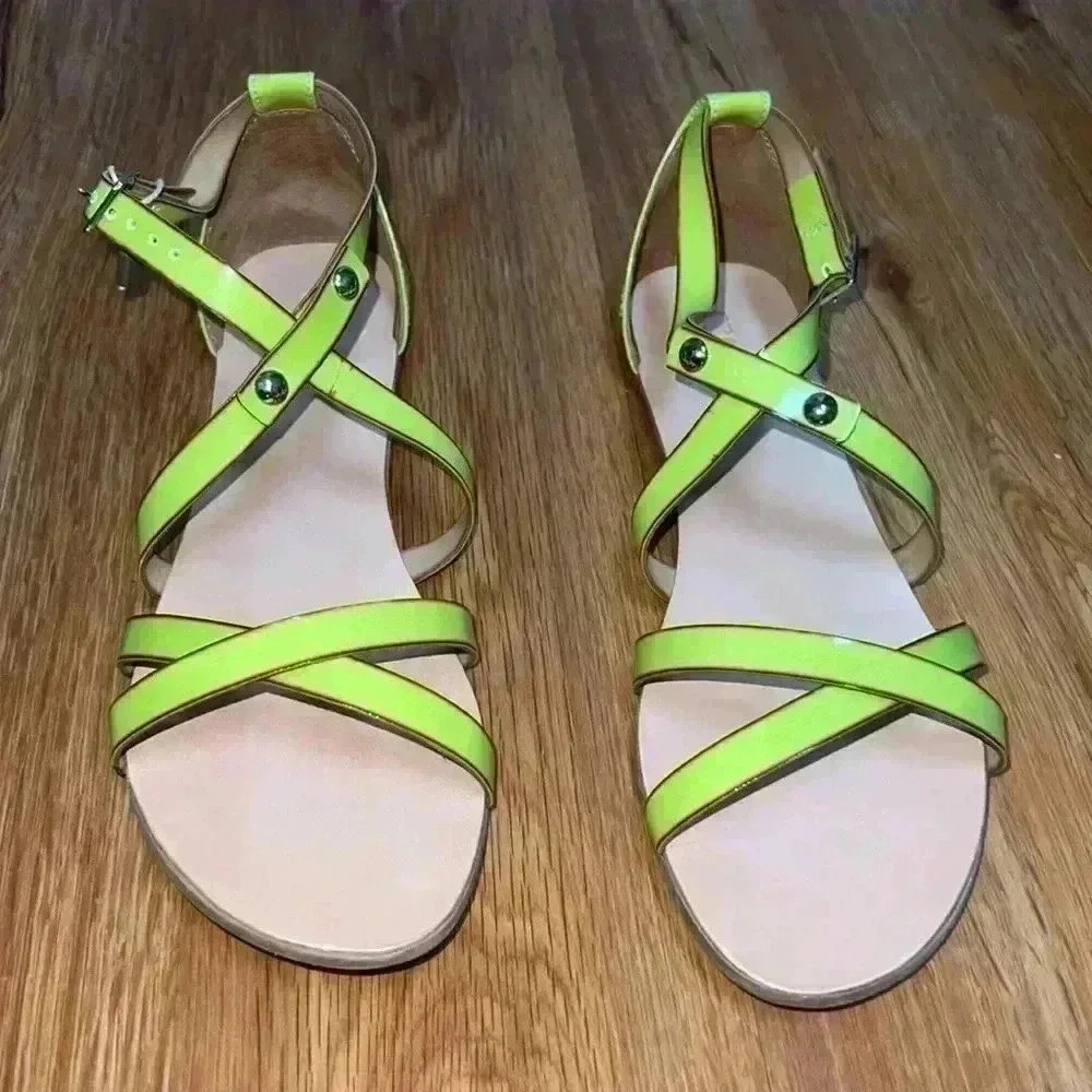 CULT Janis Patent Green Sandals